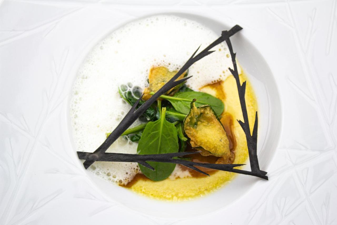 Chateau D'Origny, Chambres D'Hotes Et Restaurant Gastronomique Ouches Eksteriør bilde