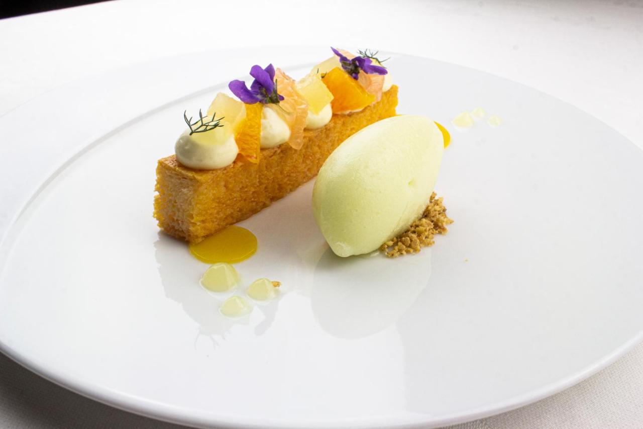 Chateau D'Origny, Chambres D'Hotes Et Restaurant Gastronomique Ouches Eksteriør bilde