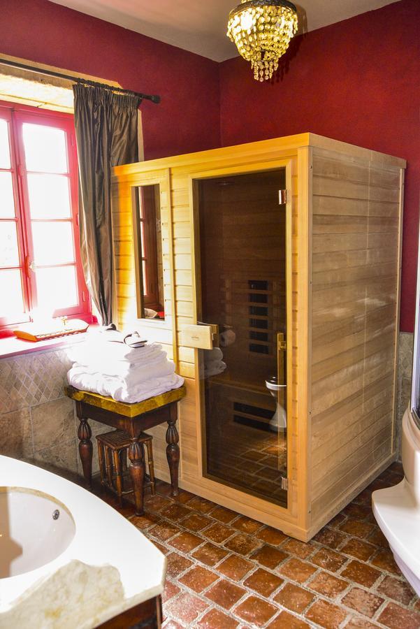 Chateau D'Origny, Chambres D'Hotes Et Restaurant Gastronomique Ouches Eksteriør bilde