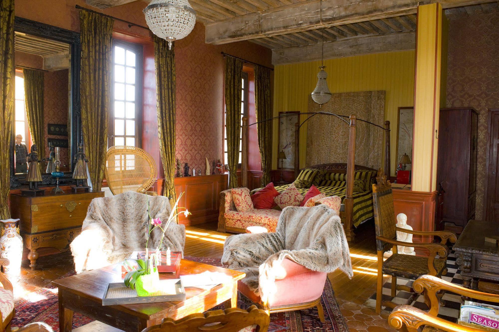 Chateau D'Origny, Chambres D'Hotes Et Restaurant Gastronomique Ouches Eksteriør bilde